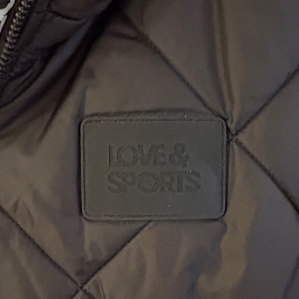 Blue Sports Women's Black Quilted Vest - Picture 4 of 4